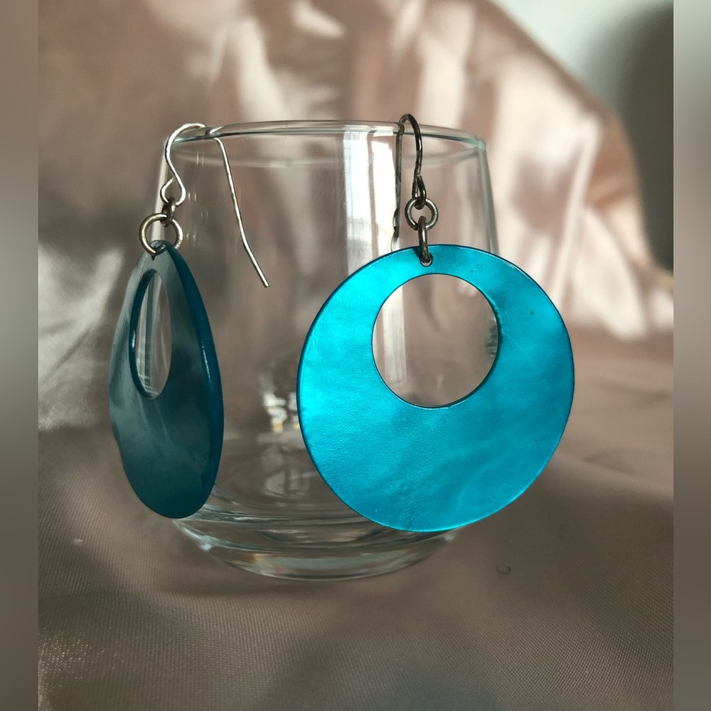 Disc earrings